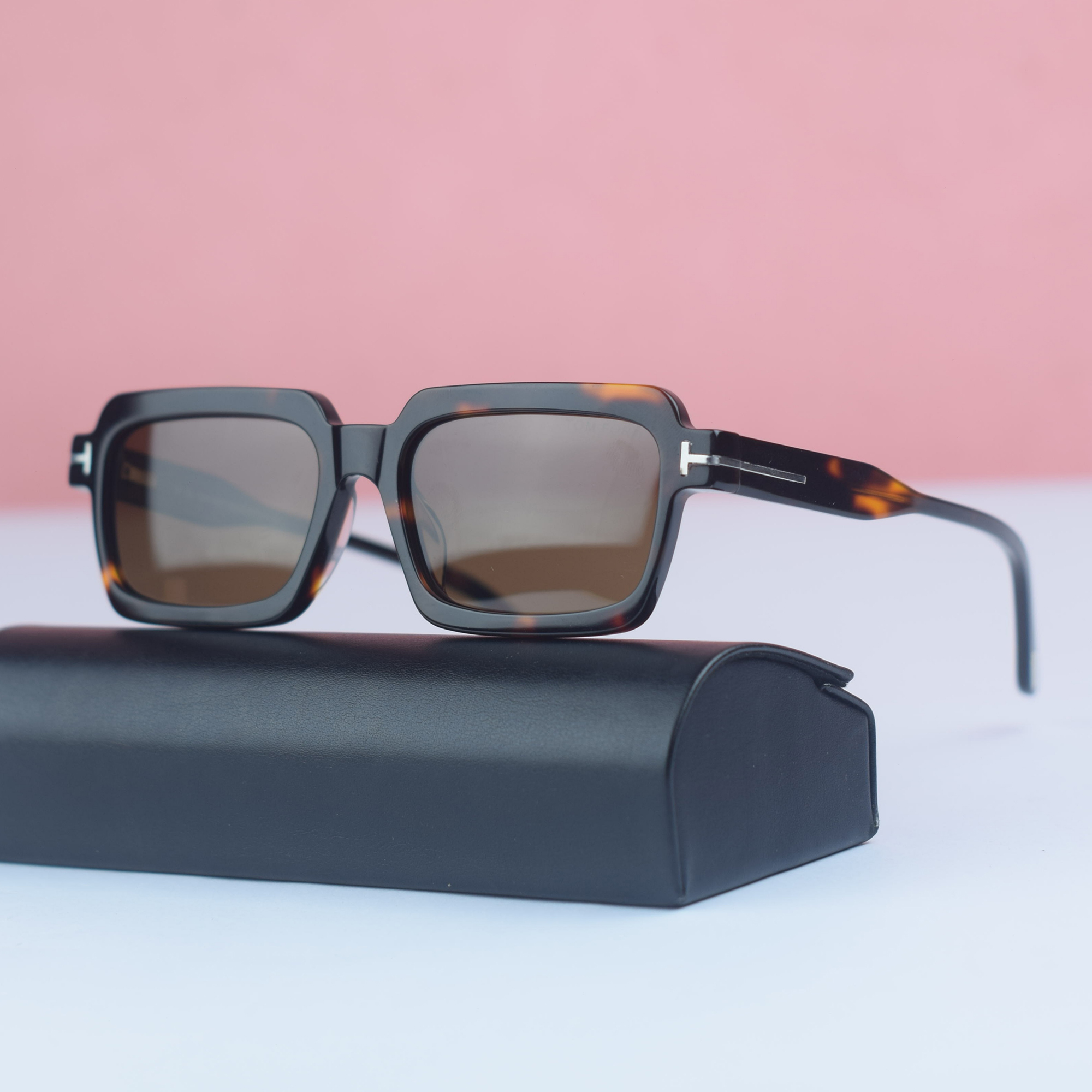 tom_ford_squared_Tigerframe_brown_lens